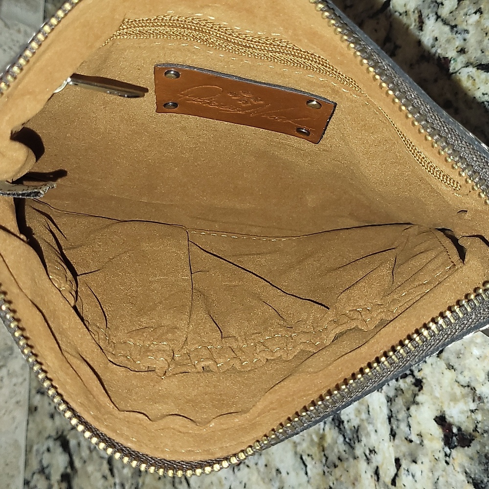 Patricia Nash Antique Rose Cassini Wristlet - Picture 8 of 9